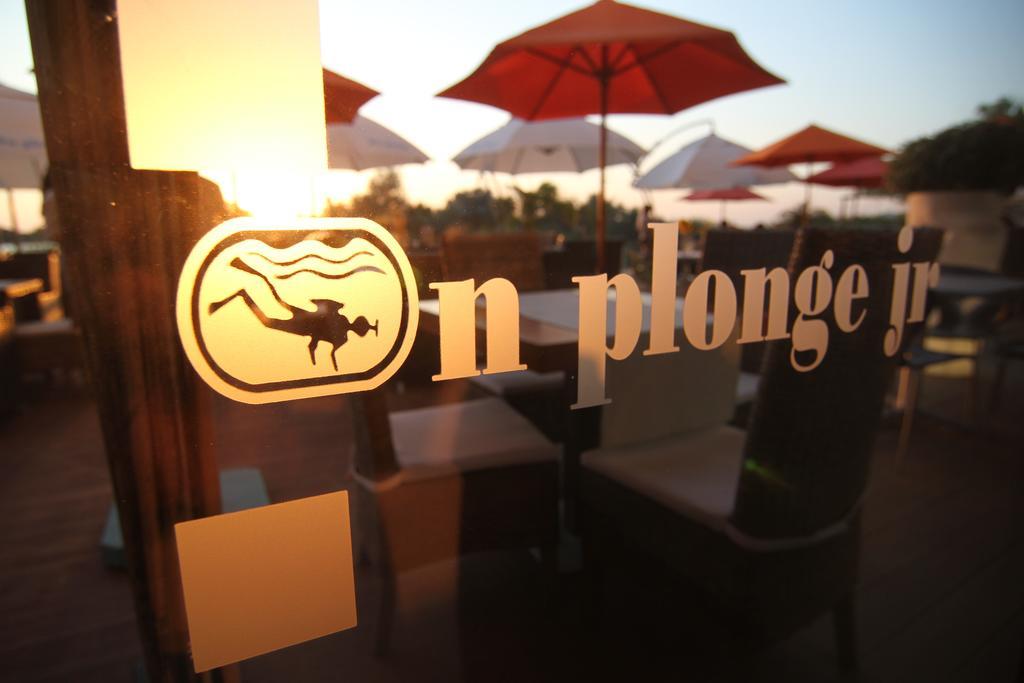 Hotel On Plonge Junior Mamaia Exterior photo