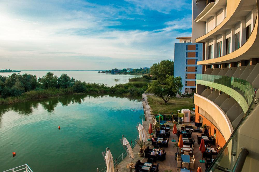 Hotel On Plonge Junior Mamaia Exterior photo