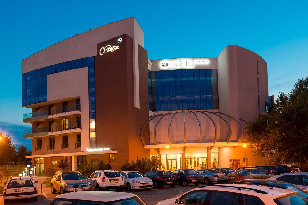 Hotel On Plonge Junior Mamaia Exterior photo
